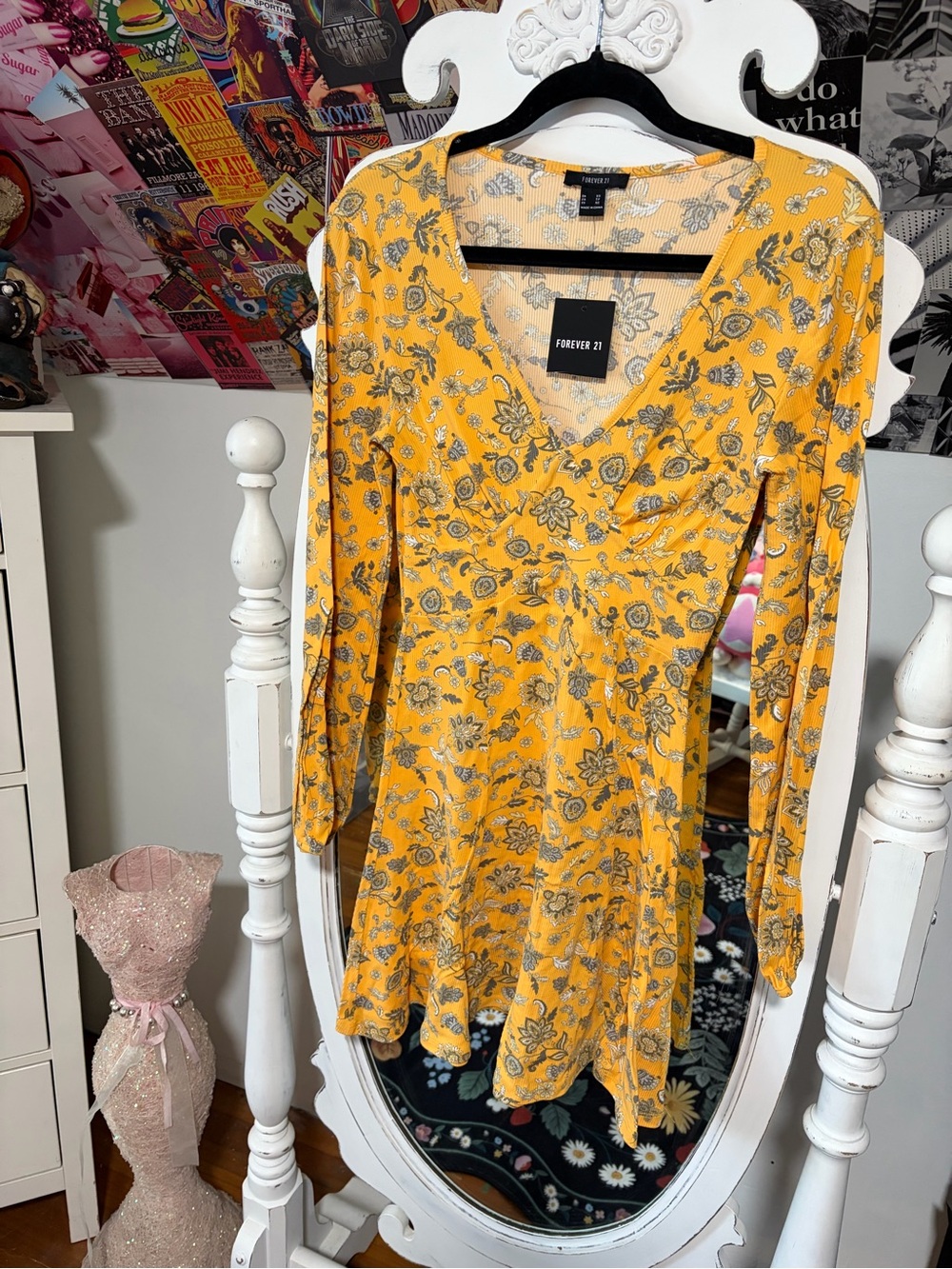 Forever 21 Mustard Yellow Floral Long-Sleeve V-Neck Dress